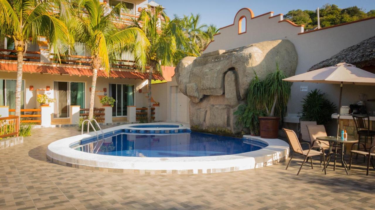 Bonito Hotel By Arans Zihuatanejo Exterior foto